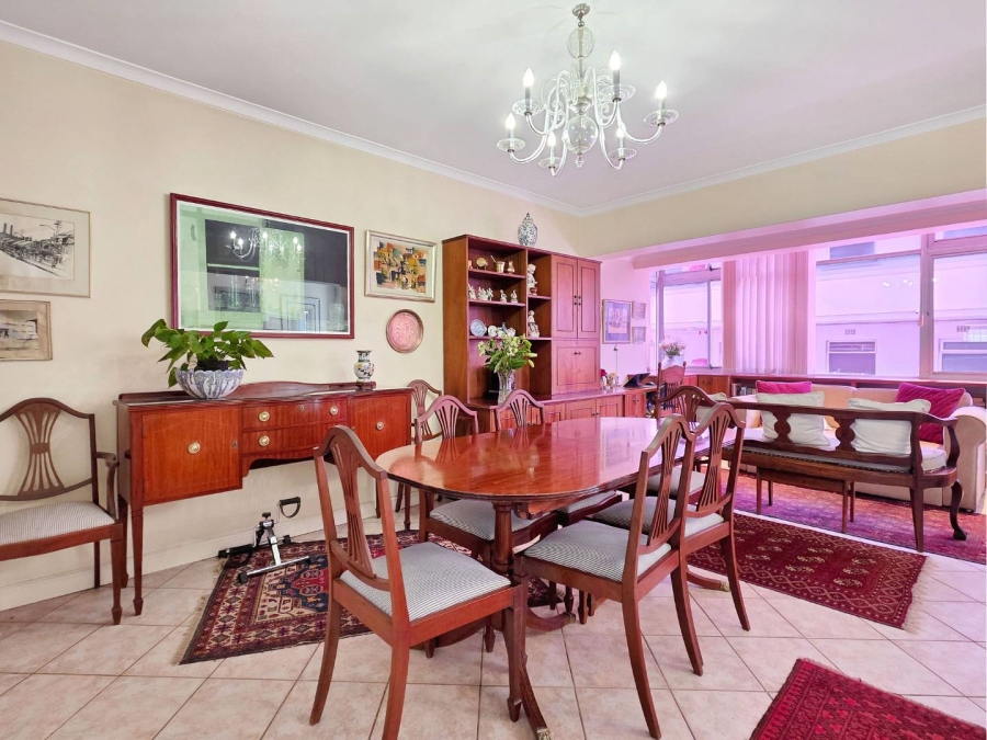 2 Bedroom Property for Sale in Sea Point Western Cape